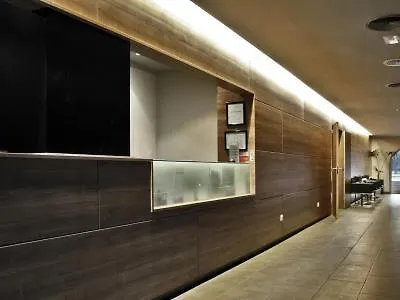 Canal Olimpic Hotel