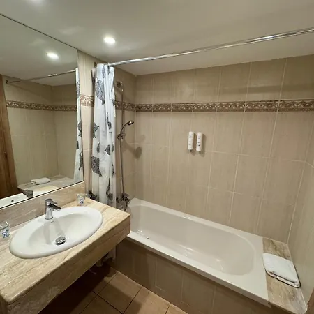 Canal Olimpic Hotel